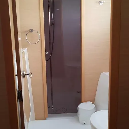 Comedy Botel